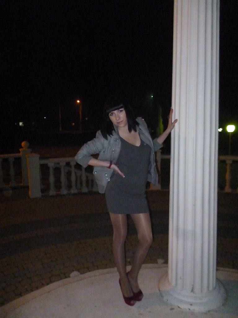 25P Nylon girls for cumming