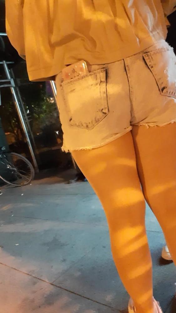 10P Big white ass