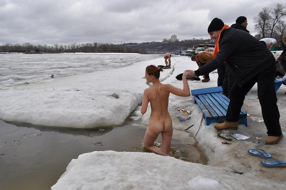 15P Ukrainian winter nudist group - INNUSKA 