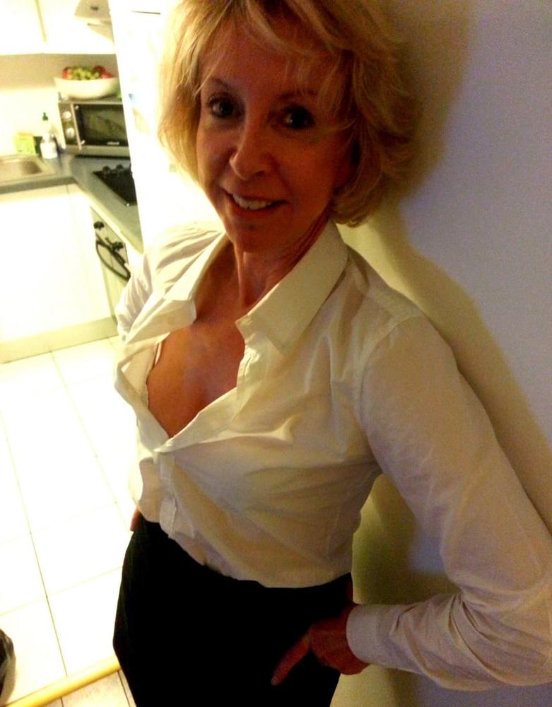 25P Mature can't never get enough of sex