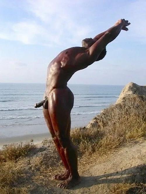 25P Nudist