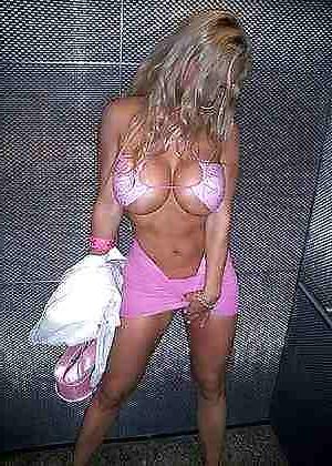24P SLUTS IN CLUBS