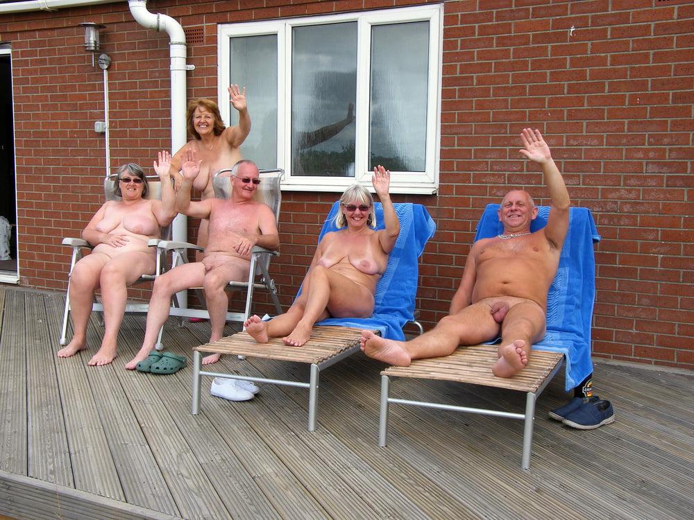 25P Nudist Campers and Beach Goers 7
