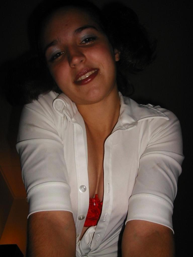 25P LATINA POSING IN SCHOOLDRESS