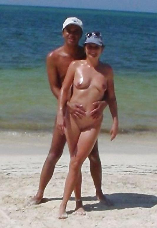 25P I am a  nudist