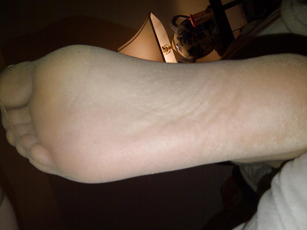 19P My wife in pantyhose.