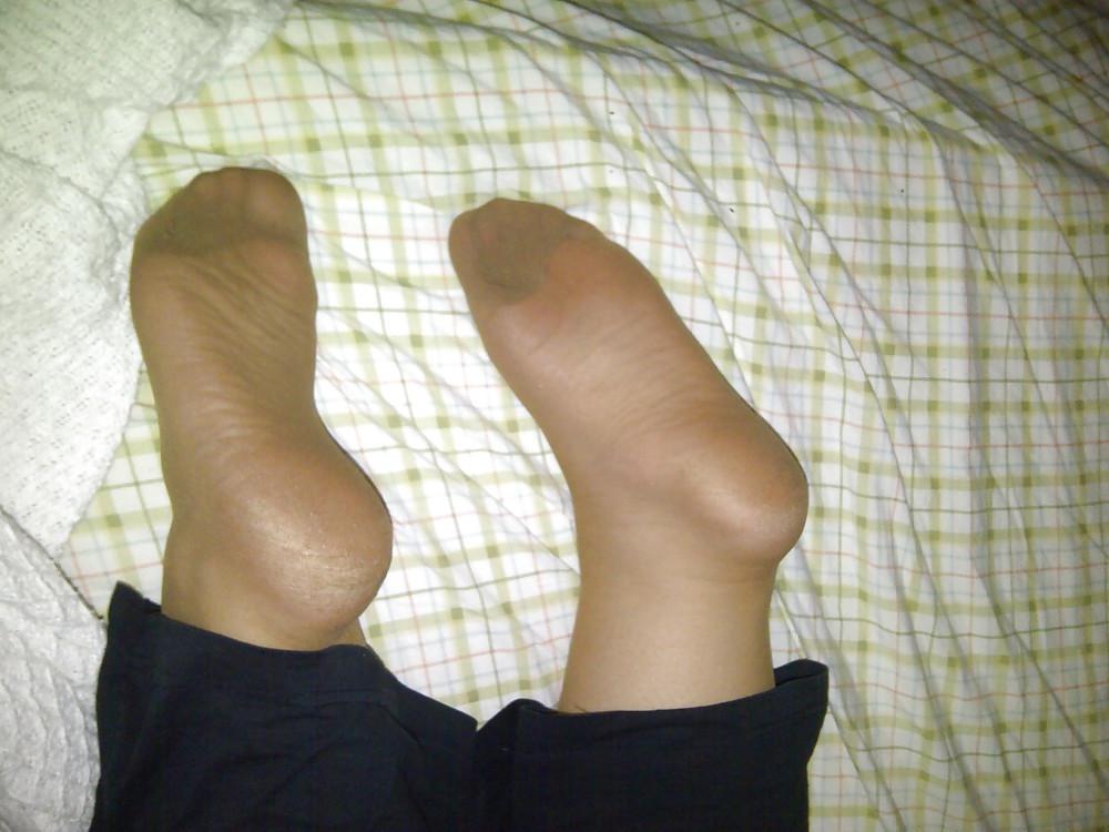 19P My wife in pantyhose.