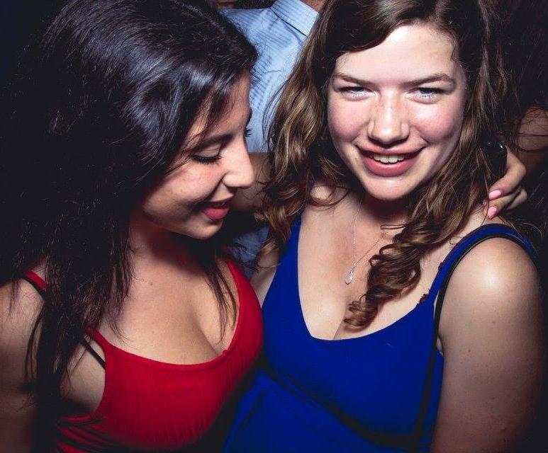 20P Girls partying in club - Paris #94