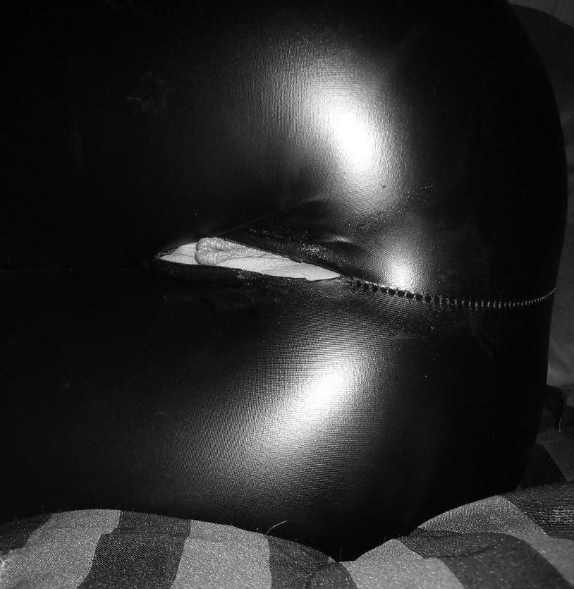 25P Black and White 4
