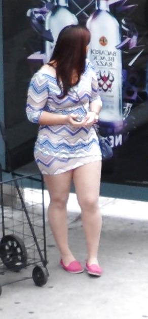 6P New York Bus Stop Girls