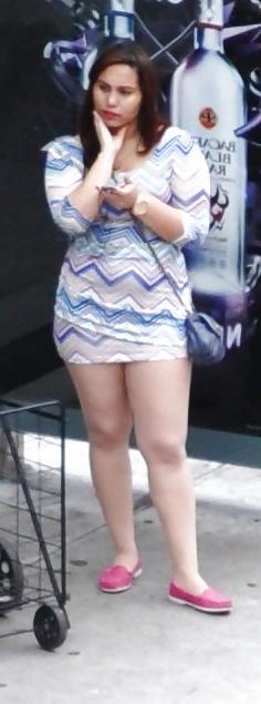 6P New York Bus Stop Girls