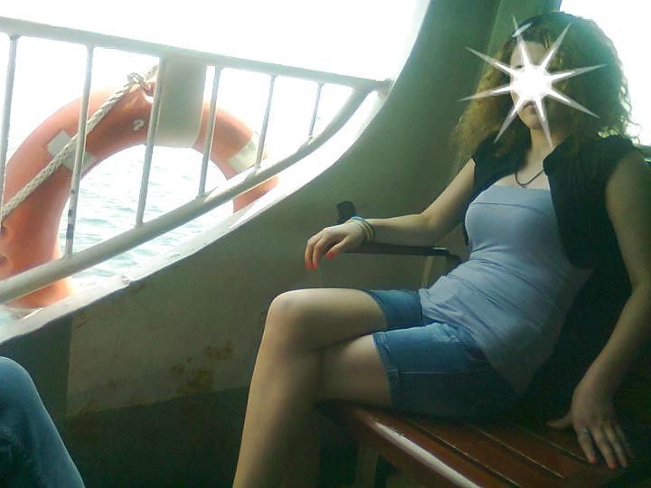 16P Turkish hatun devam liseli facebookdan sexi resimler