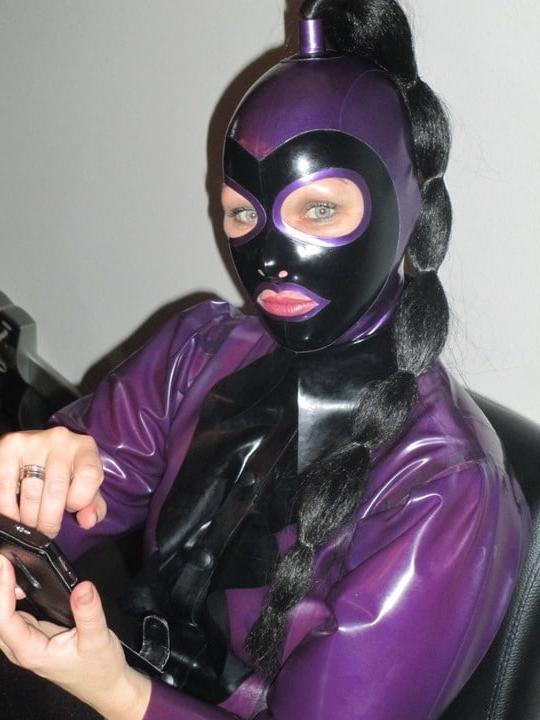 25P Latex amateur and selfie 108