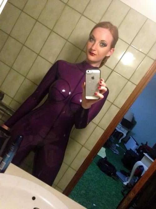 25P Latex amateur and selfie 108
