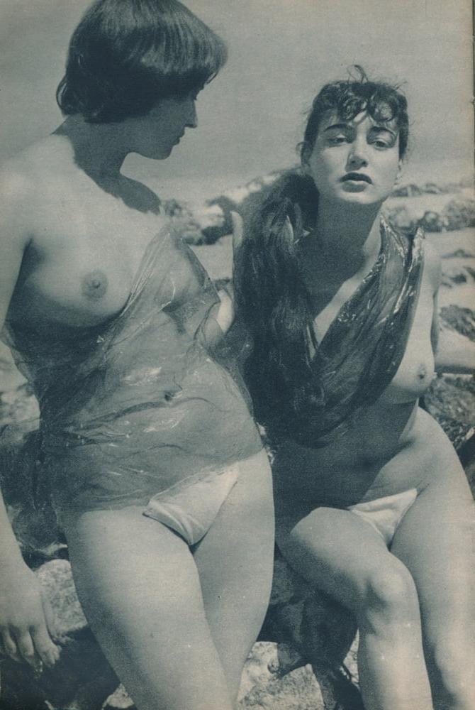 25P Black &amp; White 135