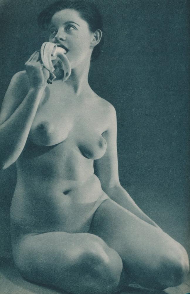 25P Black &amp; White 135