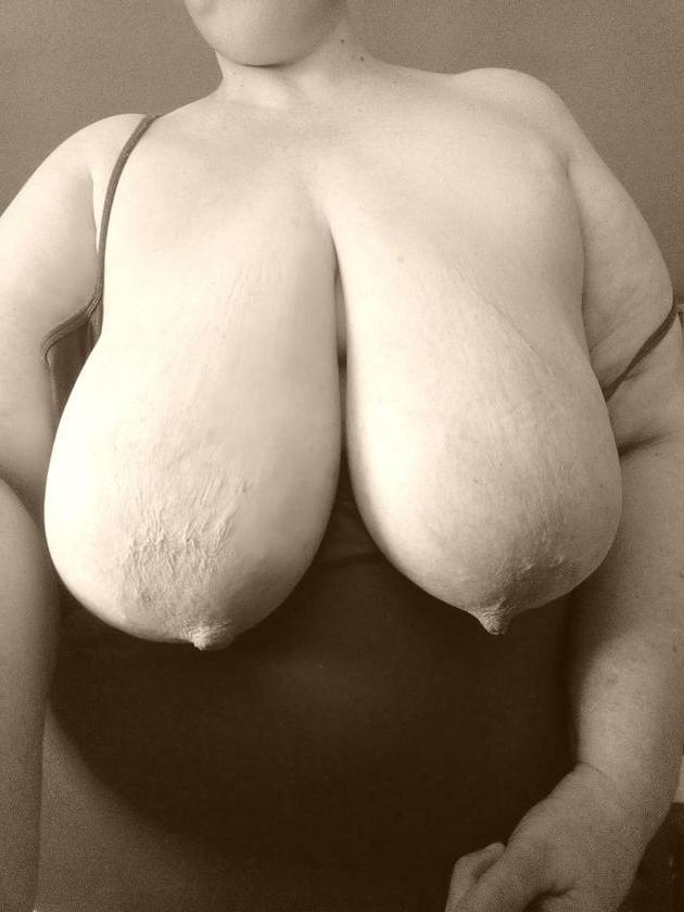 25P Black and White 5