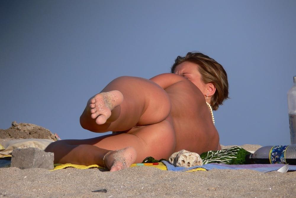 25P Nude Beach 26