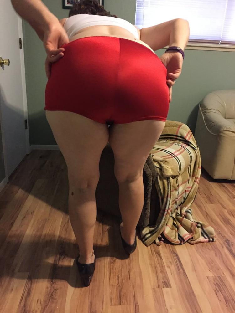 25P My Sexy Mormon Wife in Panties 2