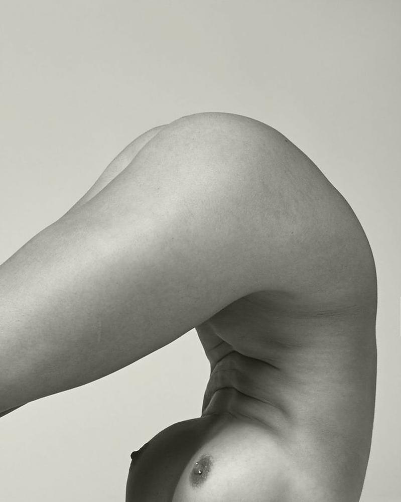 5P Gigi Paris posing nude jan 2018