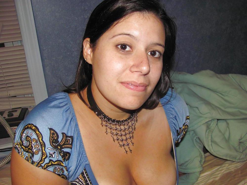 25P LATINA GIRL WITH BEAUTIFUL TITS