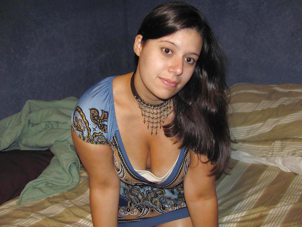 25P LATINA GIRL WITH BEAUTIFUL TITS