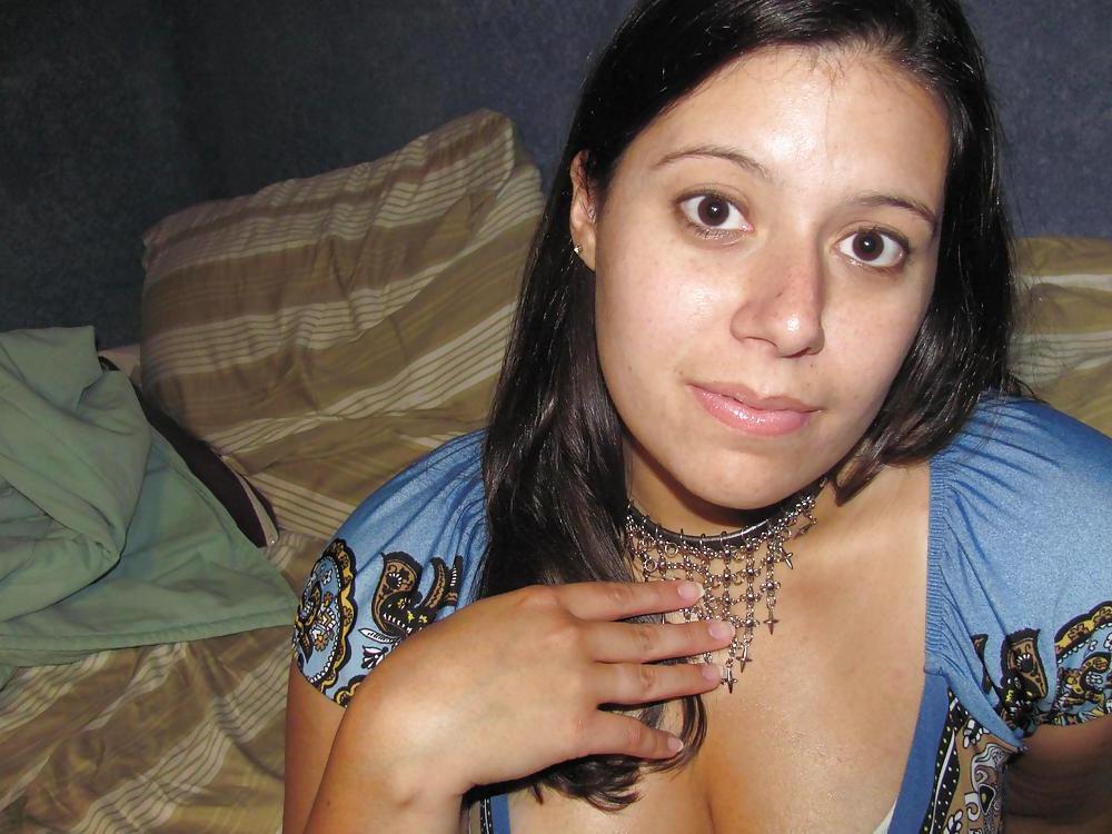 25P LATINA GIRL WITH BEAUTIFUL TITS