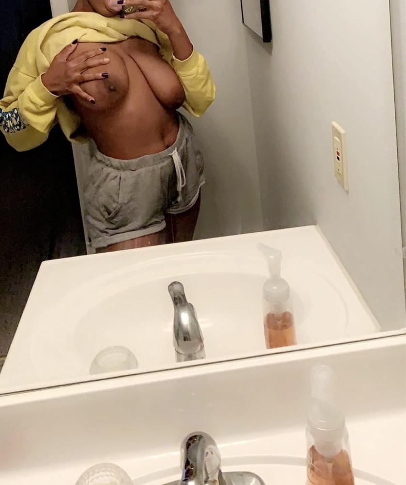 25P More Saggy Tits