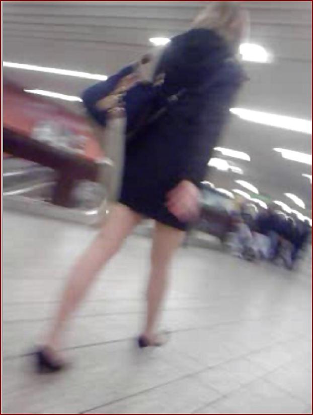 24P Blond business woman upskirt