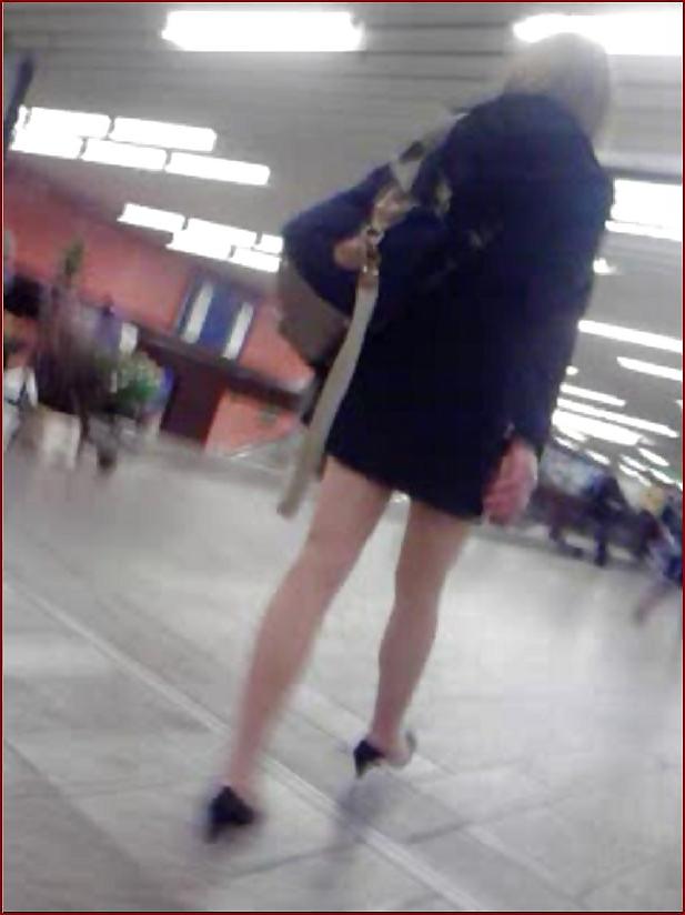 24P Blond business woman upskirt