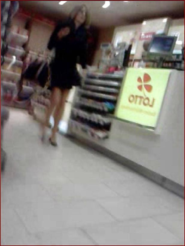 24P Blond business woman upskirt