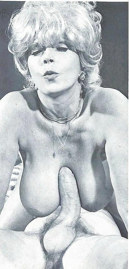25P Wonderful saggy tits - playing with cocks
