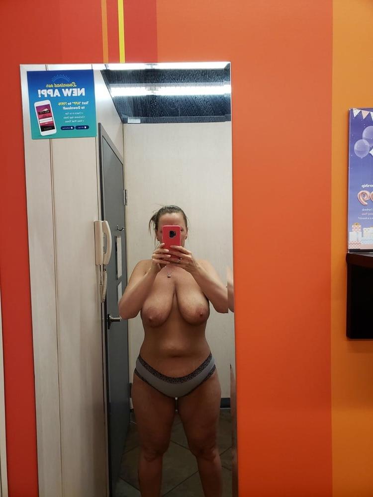 16P Nude Wives 2