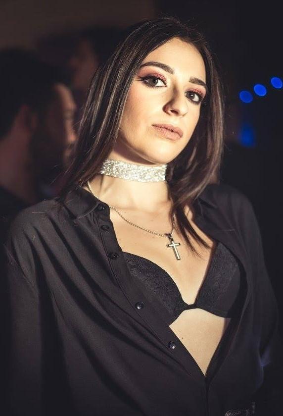 20P Girls partying in club - Paris #92