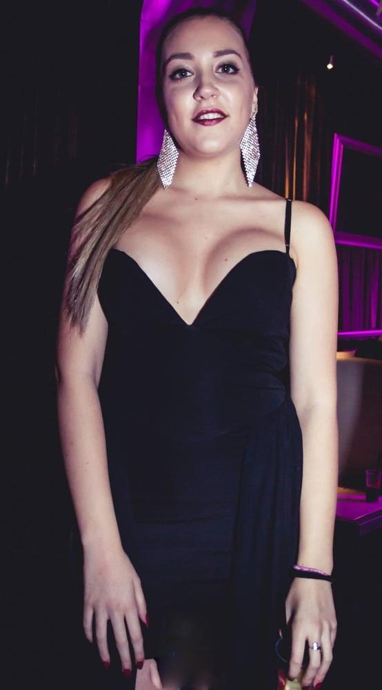 20P Girls partying in club - Paris #92