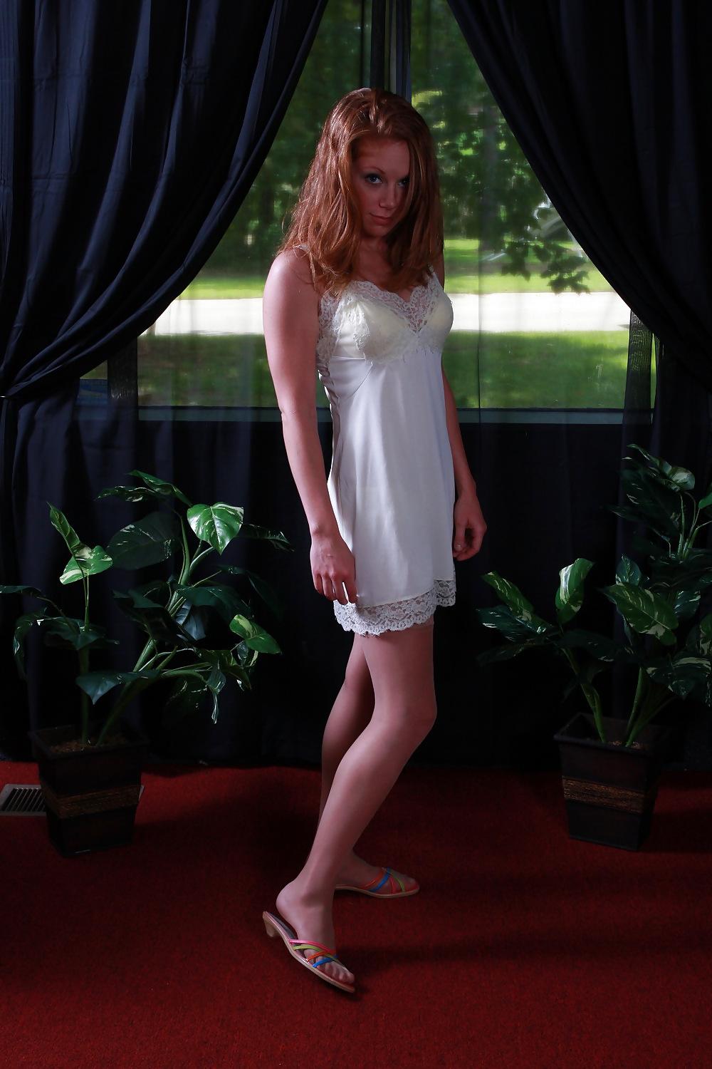 25P Satin slips