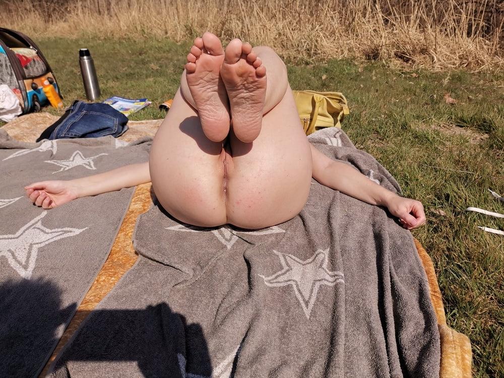 16P Nude beach