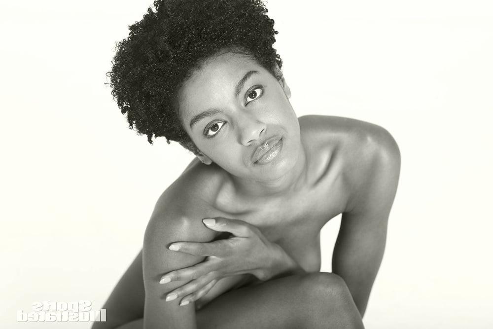 21P Ebonee Davis posing nude feb 2018