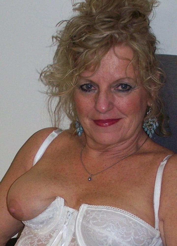 10P White Satin bustier