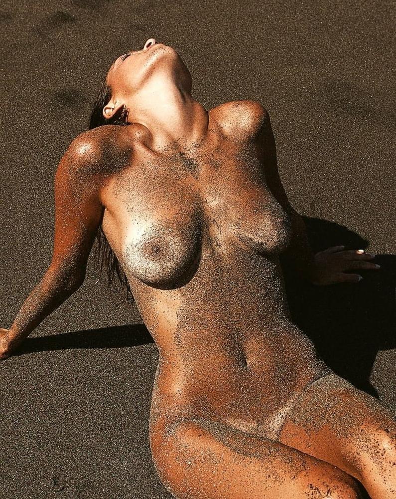 14P Casey James nude feb 2018