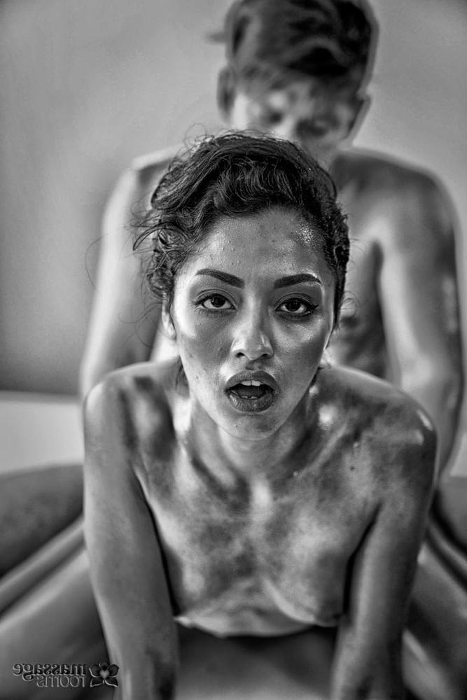 25P Lovemaking in black and white - 33