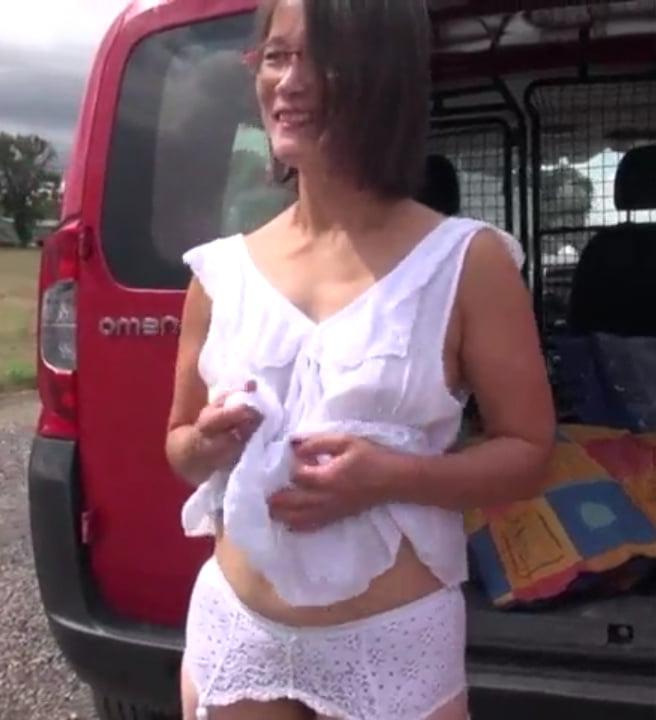 25P SDRUWS2 - ASIAN FRENCH MATURE WHORE FUCKS BLACK COCK