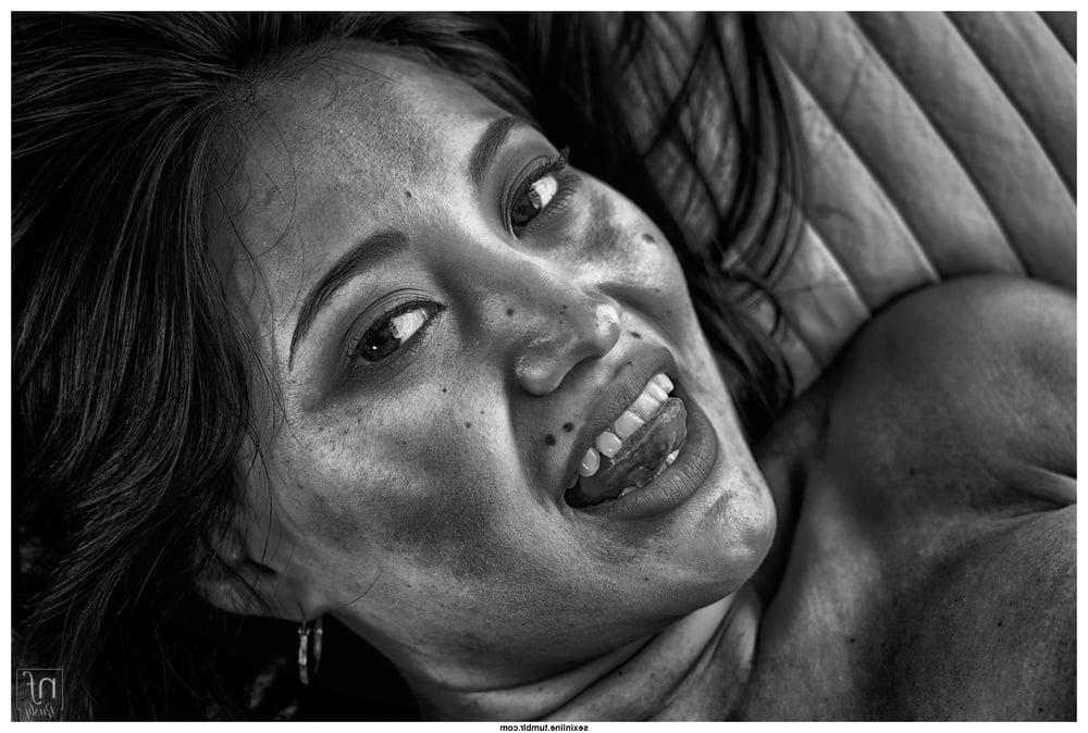 25P Lovemaking in black and white - 18