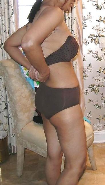 11P Arab MILF wife in purple