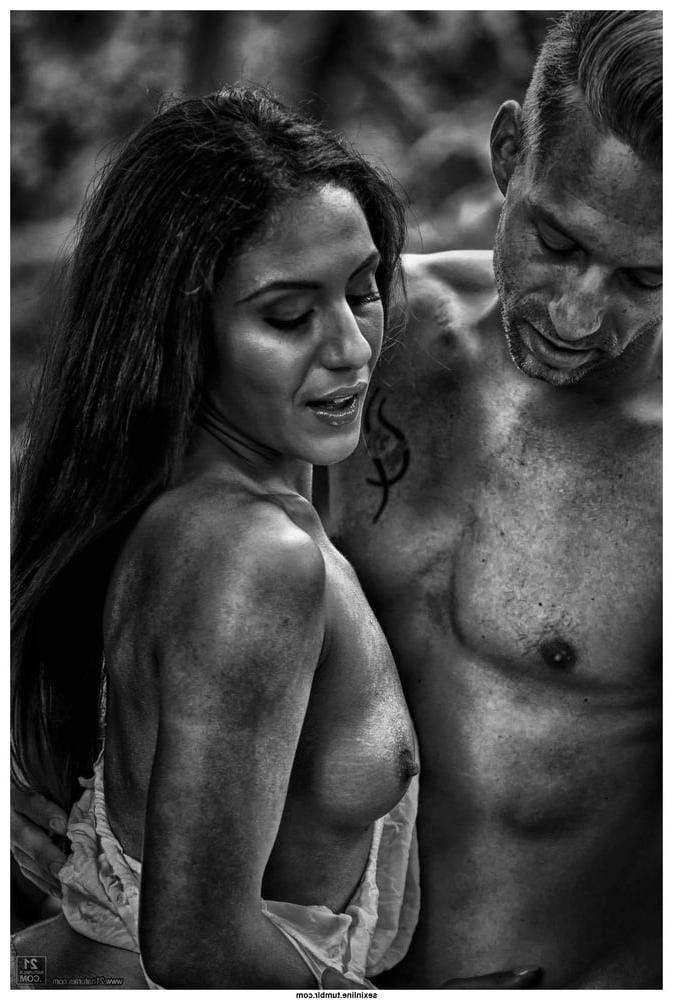 25P Lovemaking in black and white - 25
