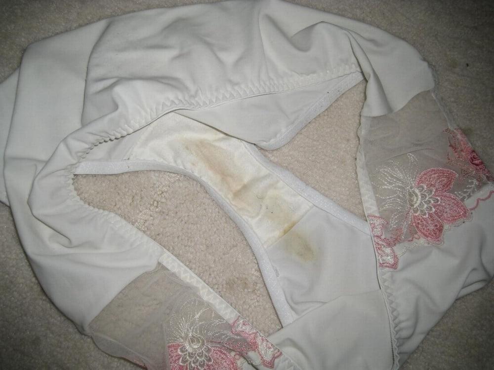 22P White panties