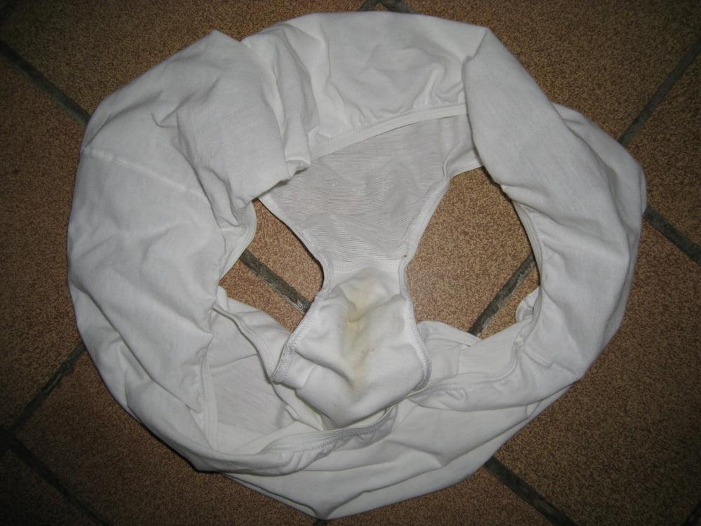 22P White panties