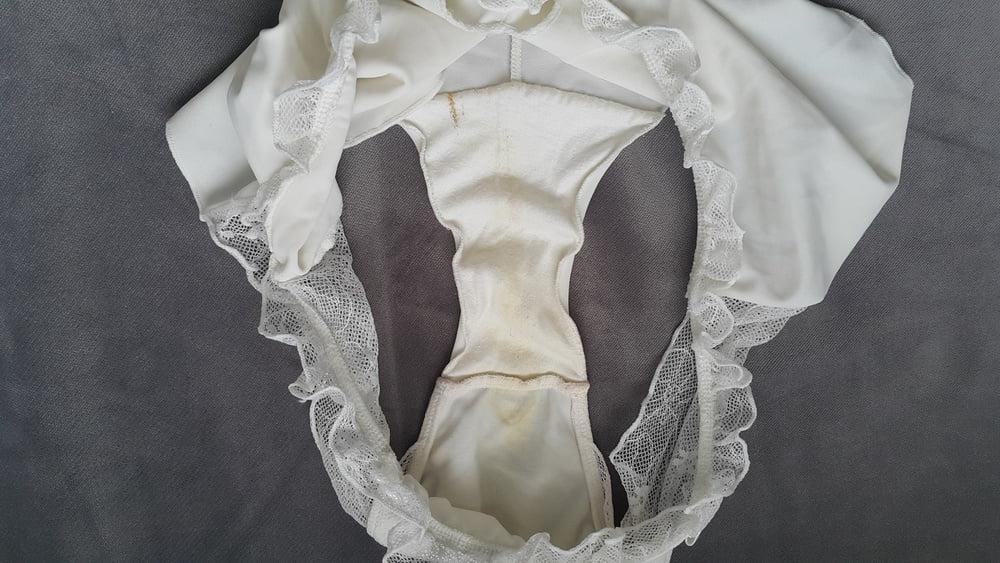 22P White panties