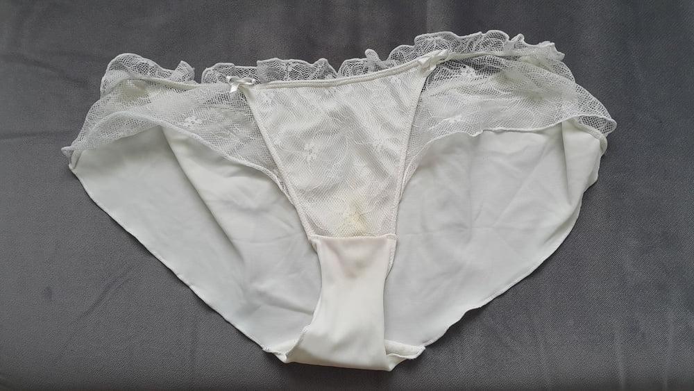 22P White panties