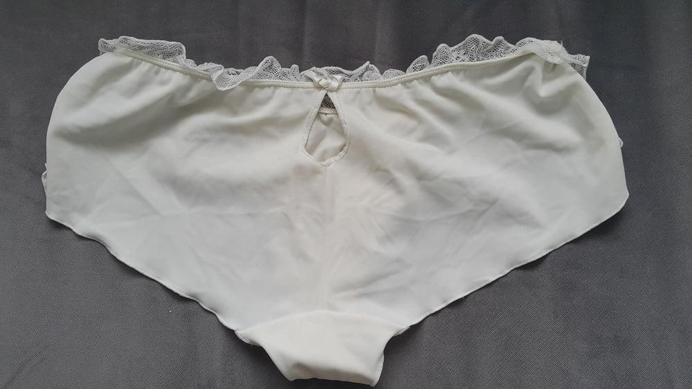 22P White panties